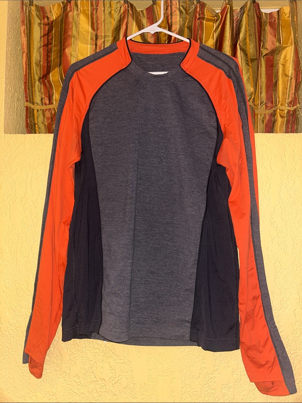 lululemon athletica Men's Long-Sleeve Performance Shirt - Charcoal and Orange